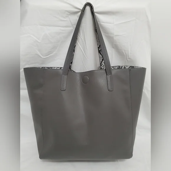 Vegan Leather & Faux Snake Skin Reversible Tote and Wristlet/Wallet - Picture 5 of 12